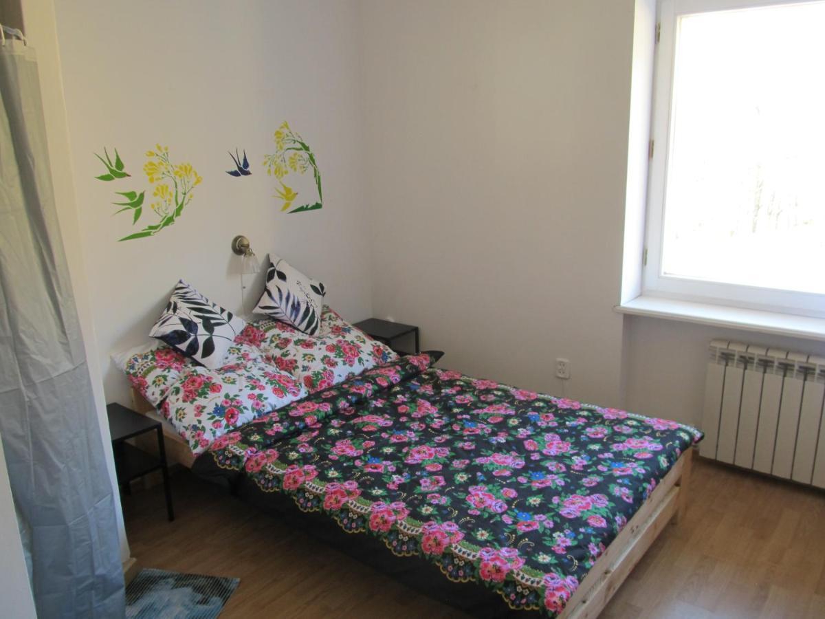 Czarna Owca Hotell Wisła Rom bilde